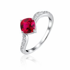 Elegantní stříbrný prsten s výrazným červeným kamenem SVLR0871SH2R159