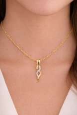 MINET Elegantní zlatý přívěsek s bílým zirkonem JMG0321WGP01