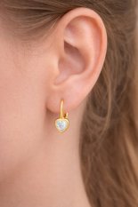 Jemné dívčí zlaté náušnice se srdíčkem a kamenem ZE0926XJ81-4300