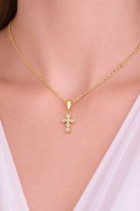 Elegantní zlatý křížek se zirkony ZP0426XJ71-0500