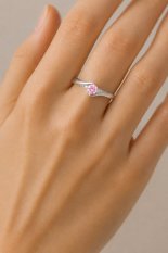 MINET Elegantní stříbrný prsten s růžovým zirkonem JMAN0046PR47