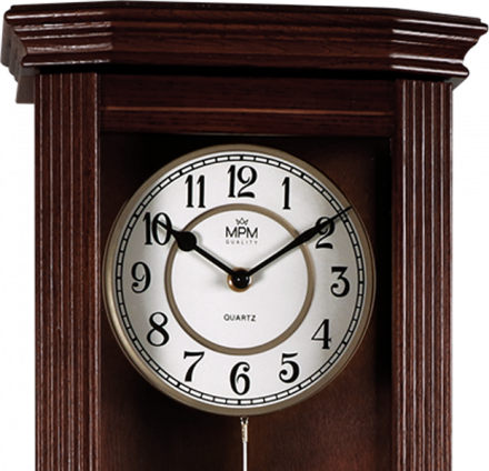 Dřevěné kyvadlové hodiny s praktickou zásuvkou E05.3892.54