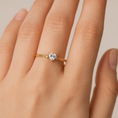 Zlatý prsten se srdíčkem KO-226812505Z52