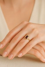 Zlatý prsten s granátem RAG00369