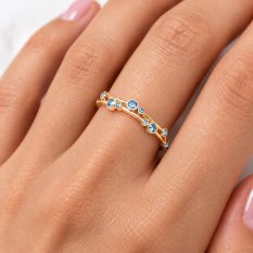 Zlatý prsten se světle modrými kameny KO-226812551BL/56