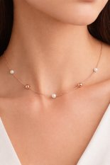 MINET Zlatý náhrdelník z růžového zlata s kuličkami a perlami JMG0305WRN48