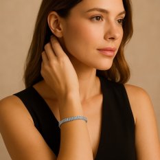 Stříbrný náramek zdobený zirkony SVLB0569XJ6BI18