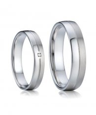 Stříbrný snubní prsten 008M925