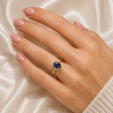 Elegantní zlatý prsten s dominantním tanzanitem KO-226812453Z59