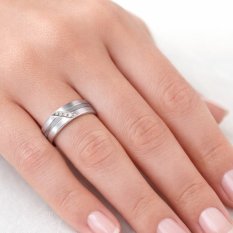 Dámský stříbrný snubní prsten se zirkony 004W925AG52