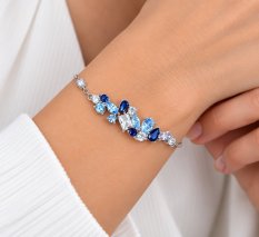 MINET Luxusní stříbrný náramek s bílým a modrým zirkonem JMAS0355BB16