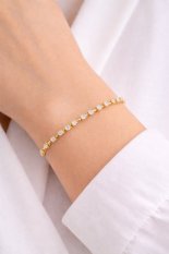 MINET Elegantní zlatý náramek se zirkony JMG0288WGB16